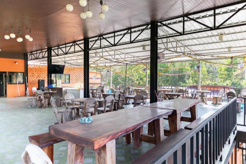 Oyo 755 Rattana Resort Ко-Ланта Екстер'єр фото